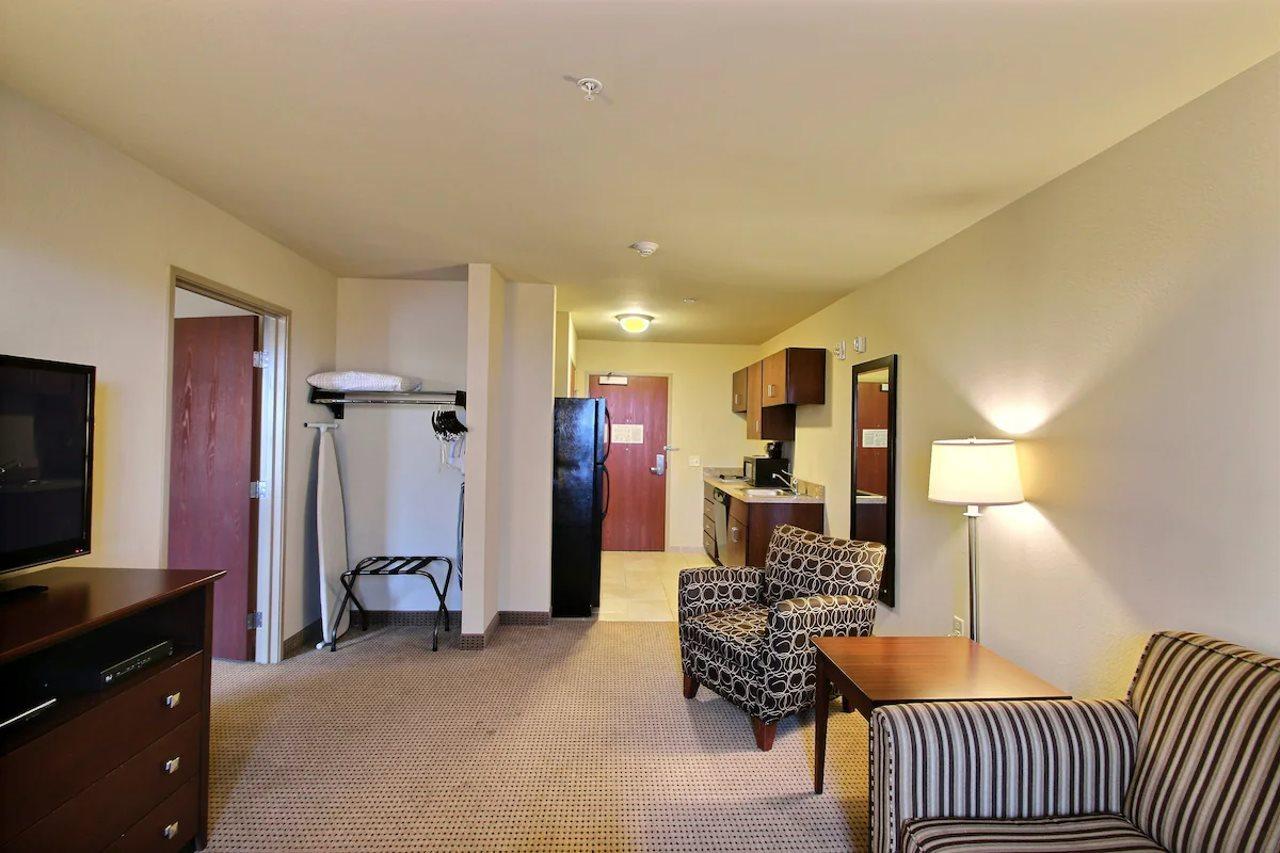 Americinn By Wyndham Oshkosh Exterior foto