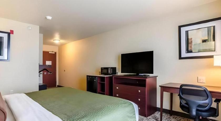 Americinn By Wyndham Oshkosh Exterior foto